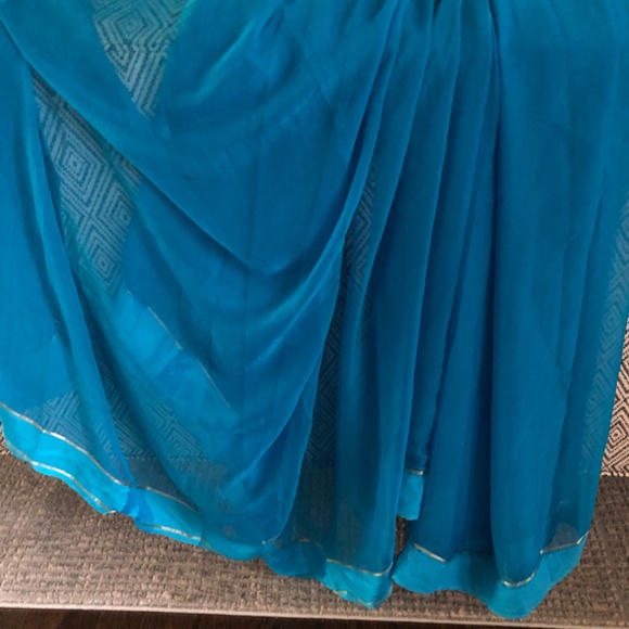 Beautiful Indian Pakistani chiffon saree - Picture 2 of 7